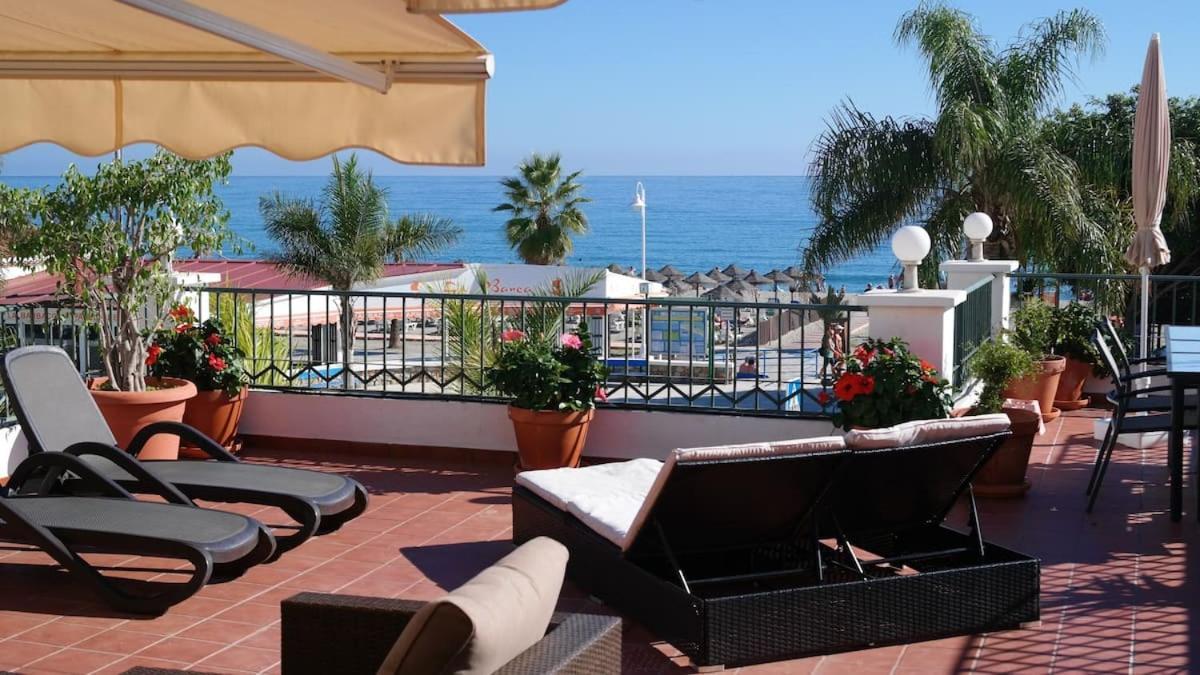 Appartement 3 Bedroom Beach Frontline Apartment With Parking